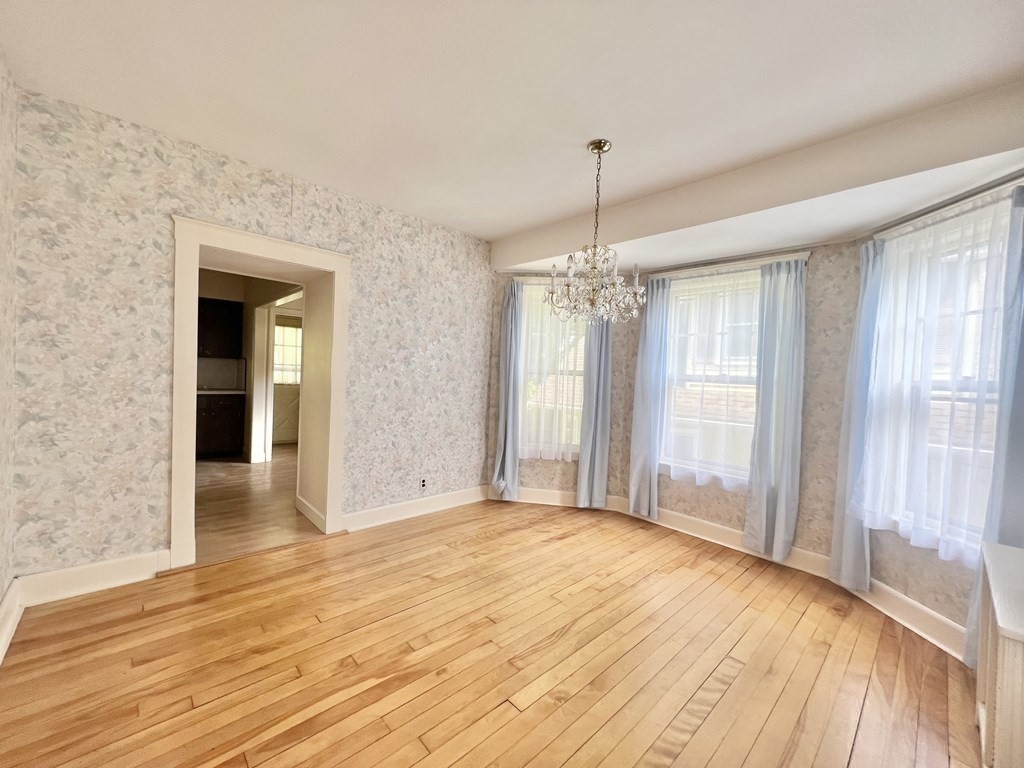 21 Upcrest Rd
