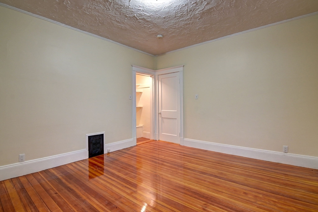 28 Trescott St # 0