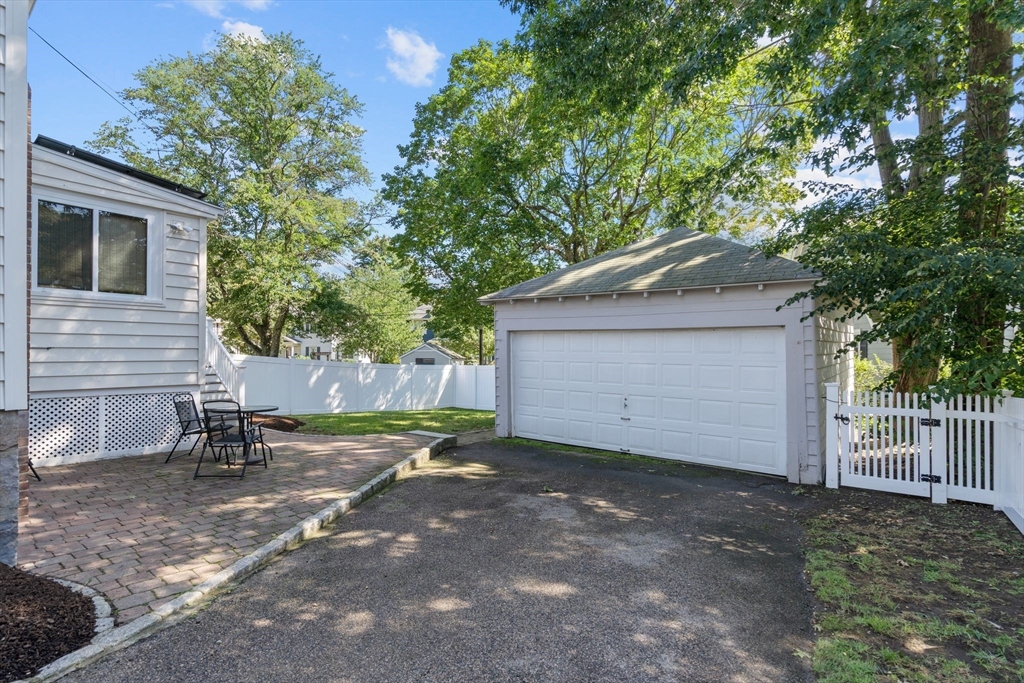358 Weld St
