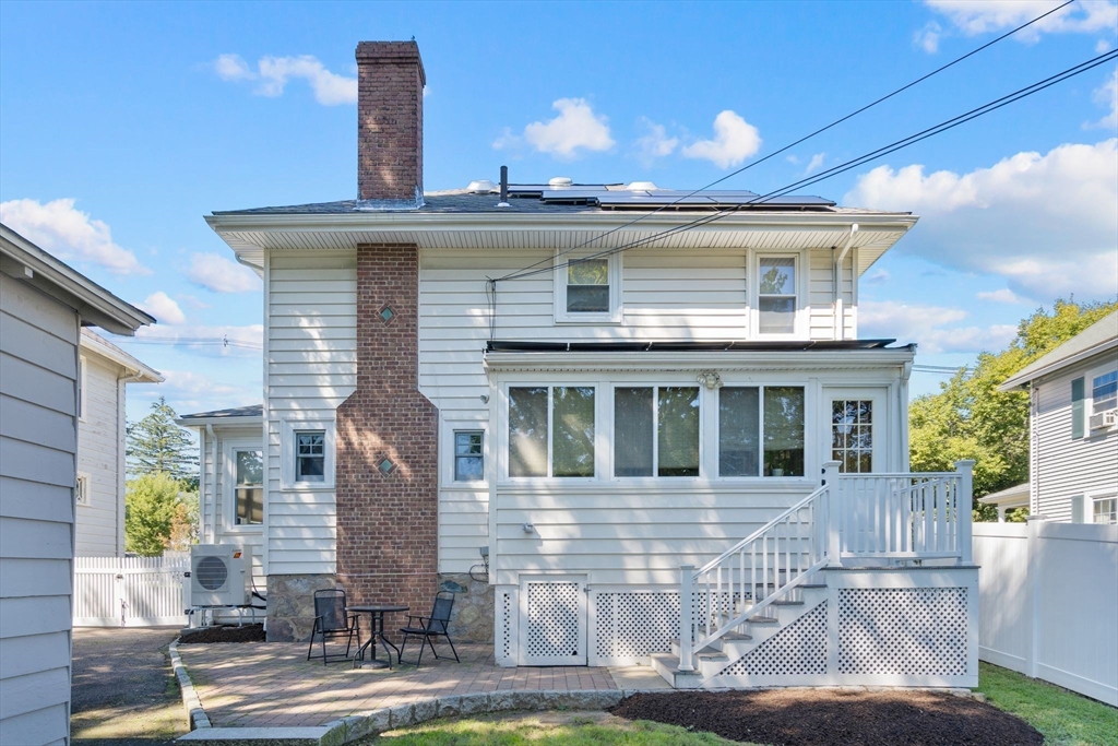 358 Weld St