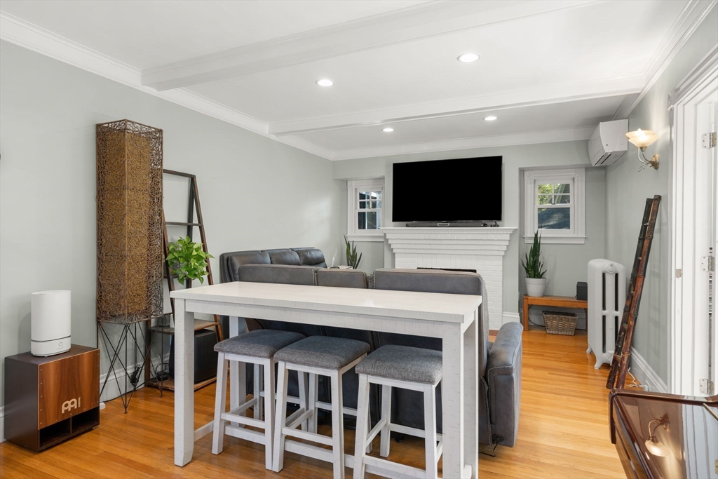 358 Weld St
