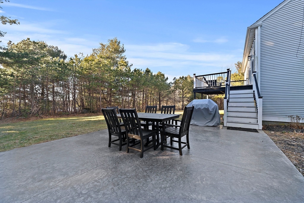 80 Dickson Dr