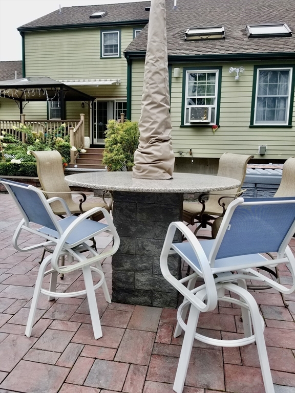 78 Bernard Cir