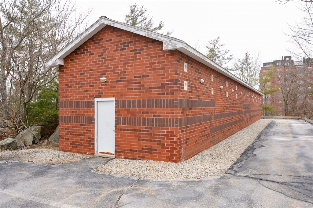 160 Burkhall St # 609