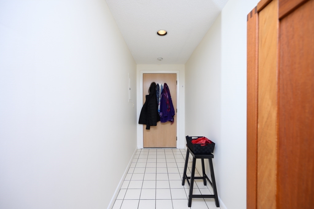 160 Burkhall St # 609