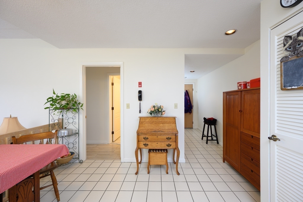 160 Burkhall St # 609