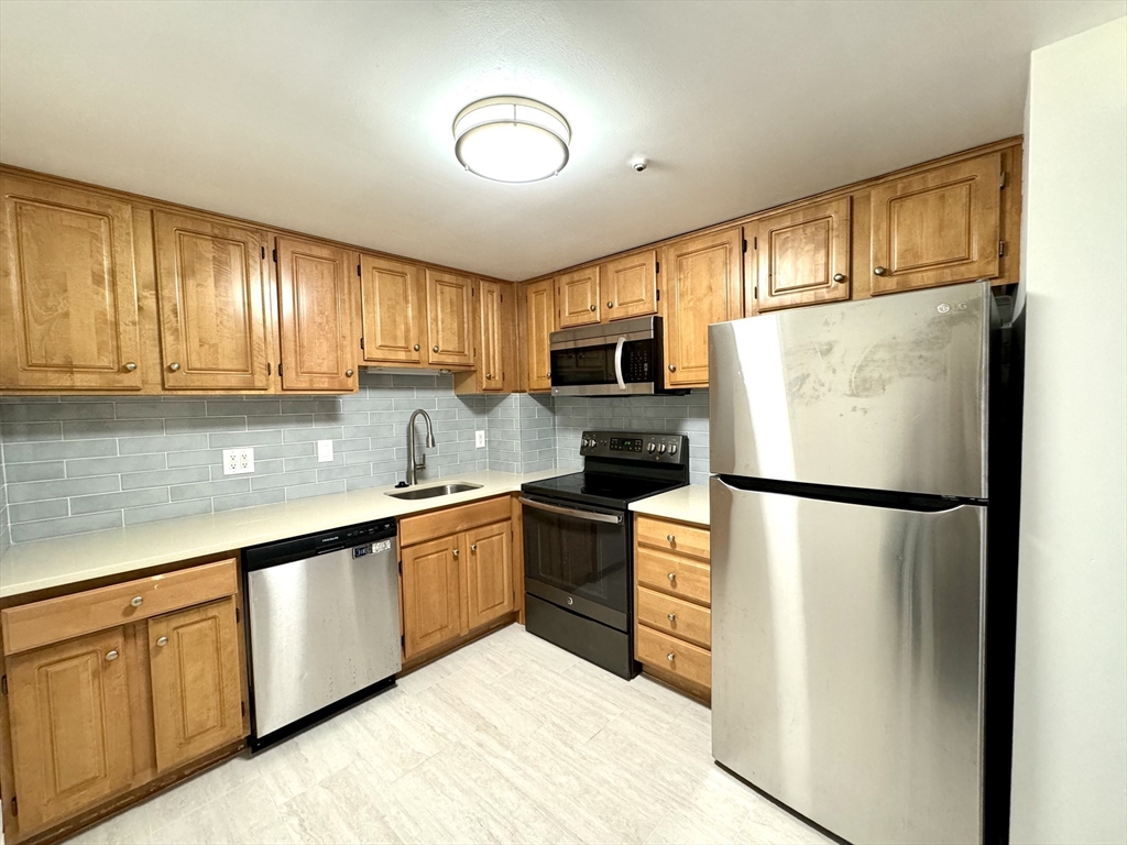 185 Quincy Shore Drive Unit: A23