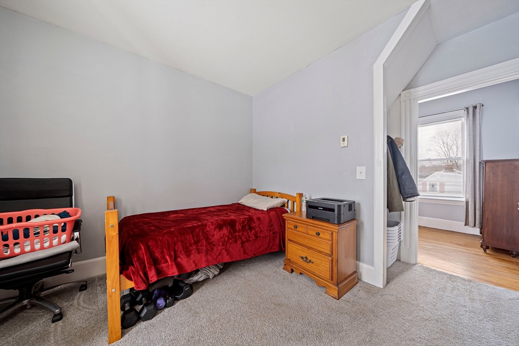 102 Arnold St