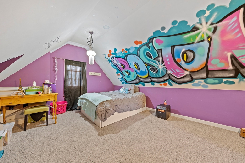 102 Arnold St