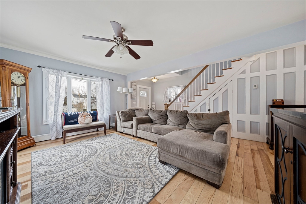 102 Arnold St