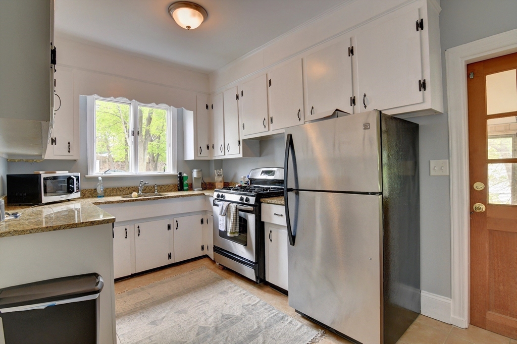 313 Highland Ave # 2