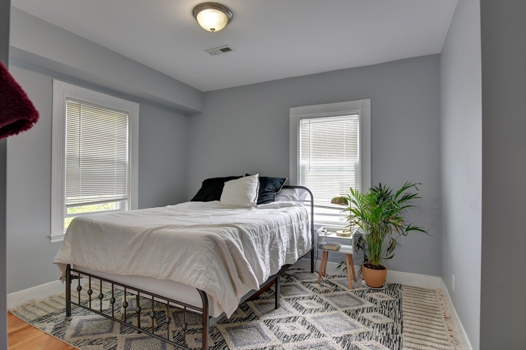 313 Highland Ave # 2