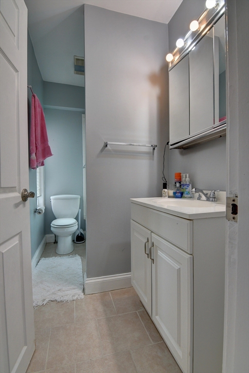 313 Highland Ave # 2