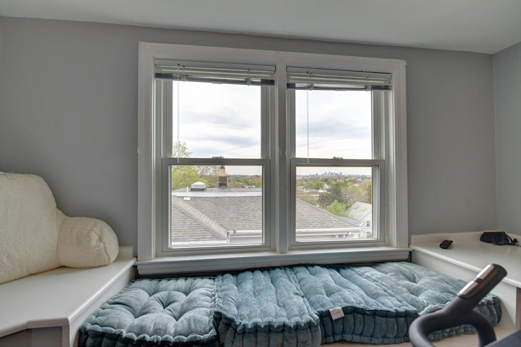 313 Highland Ave # 2