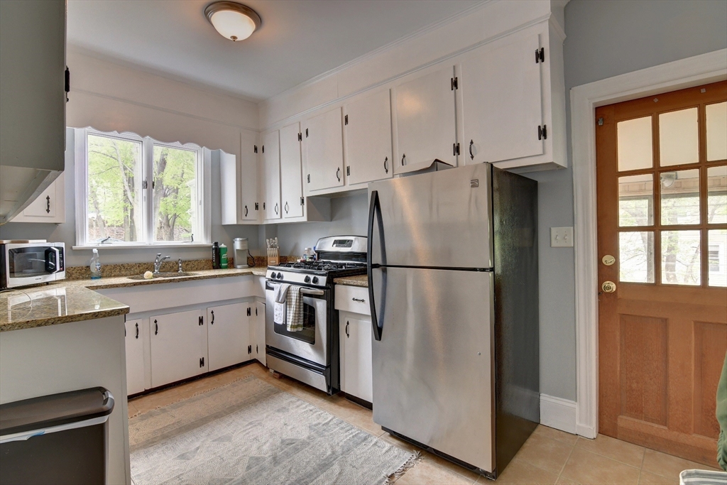 313 Highland Ave # 2