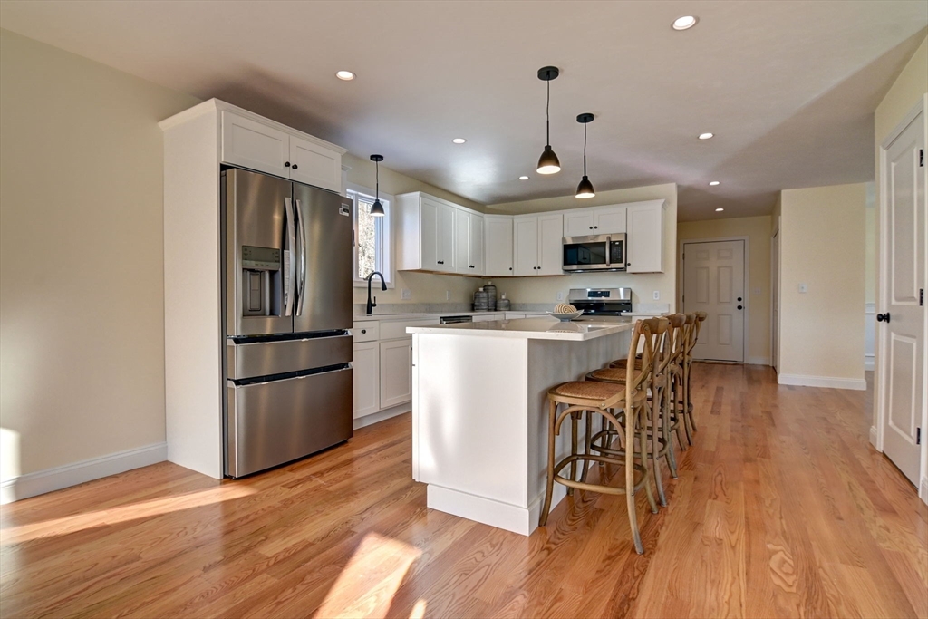 390 Pleasant St