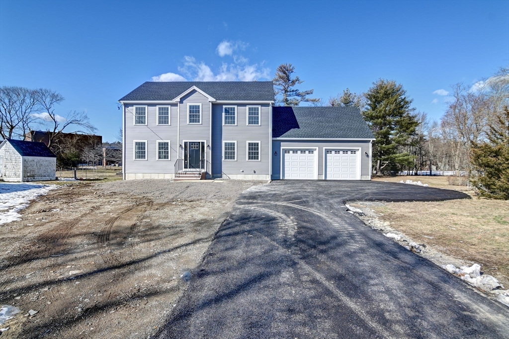 390 Pleasant St
