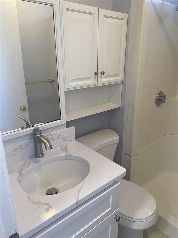 4- 6 Winchester Pl # 4