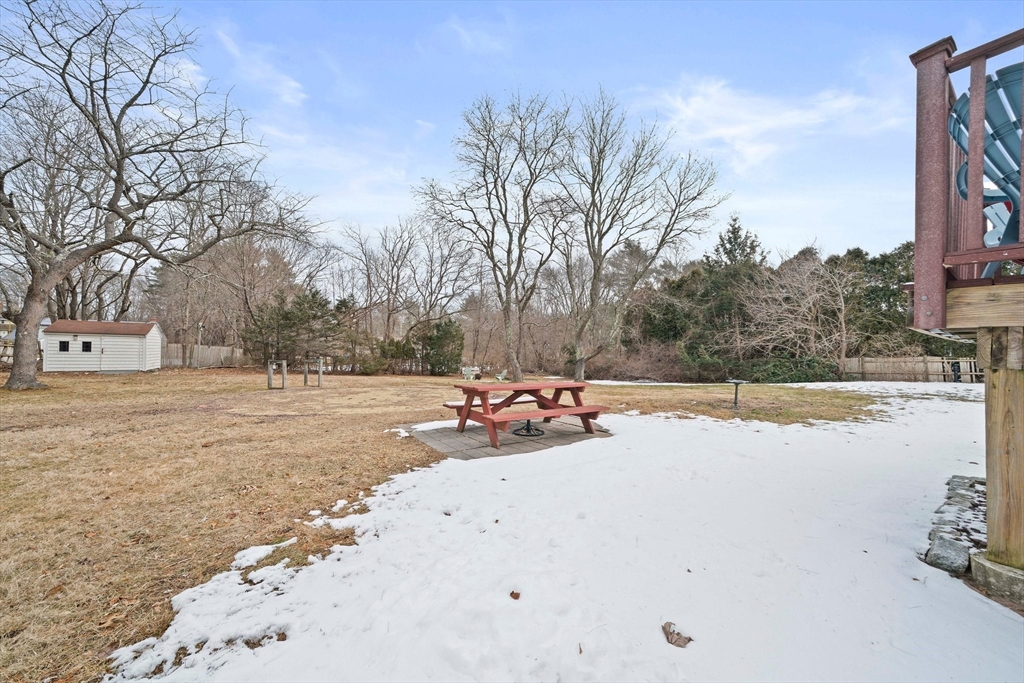 42 King Phillip Ln