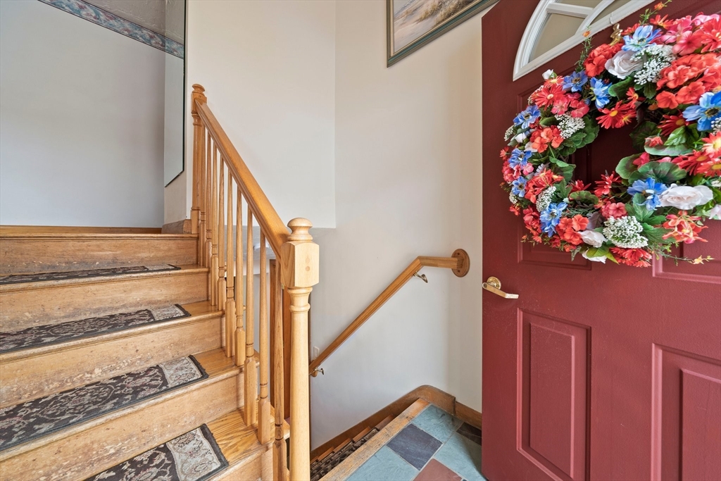 42 King Phillip Ln