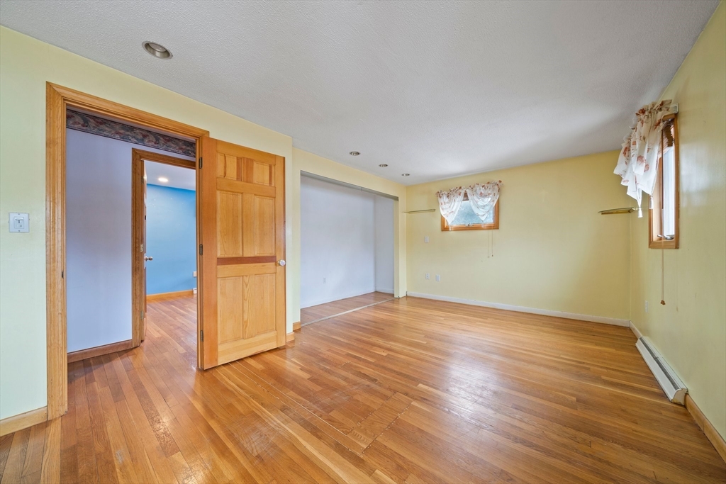 42 King Phillip Ln