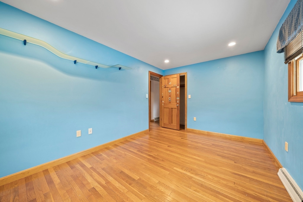 42 King Phillip Ln