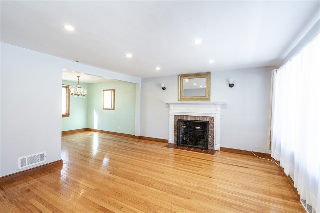 95 Holly Hill Cir
