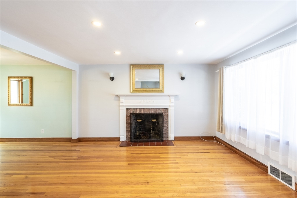 95 Holly Hill Cir