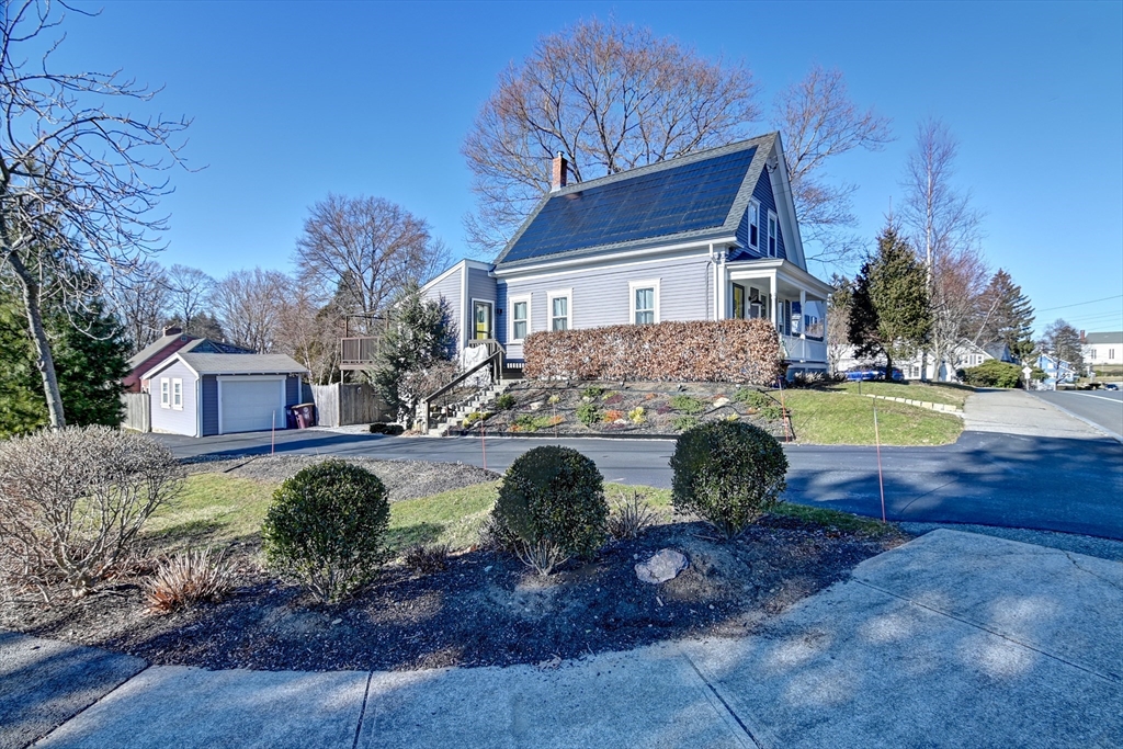 81 Church St