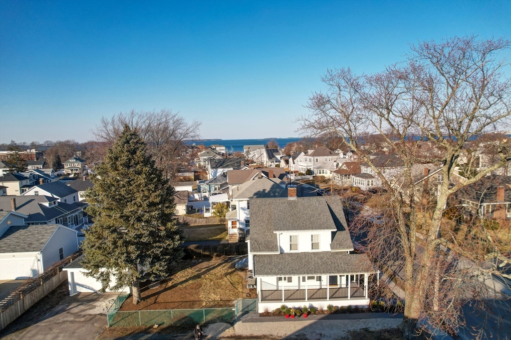 97 Narragansett Rd