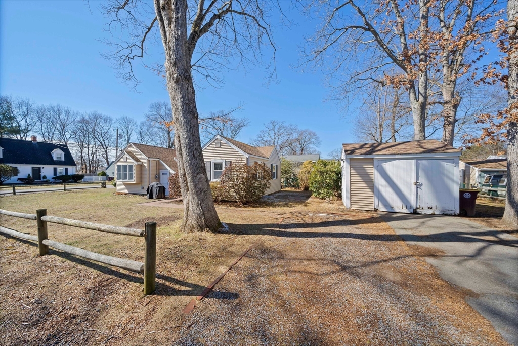 25 Durant Rd