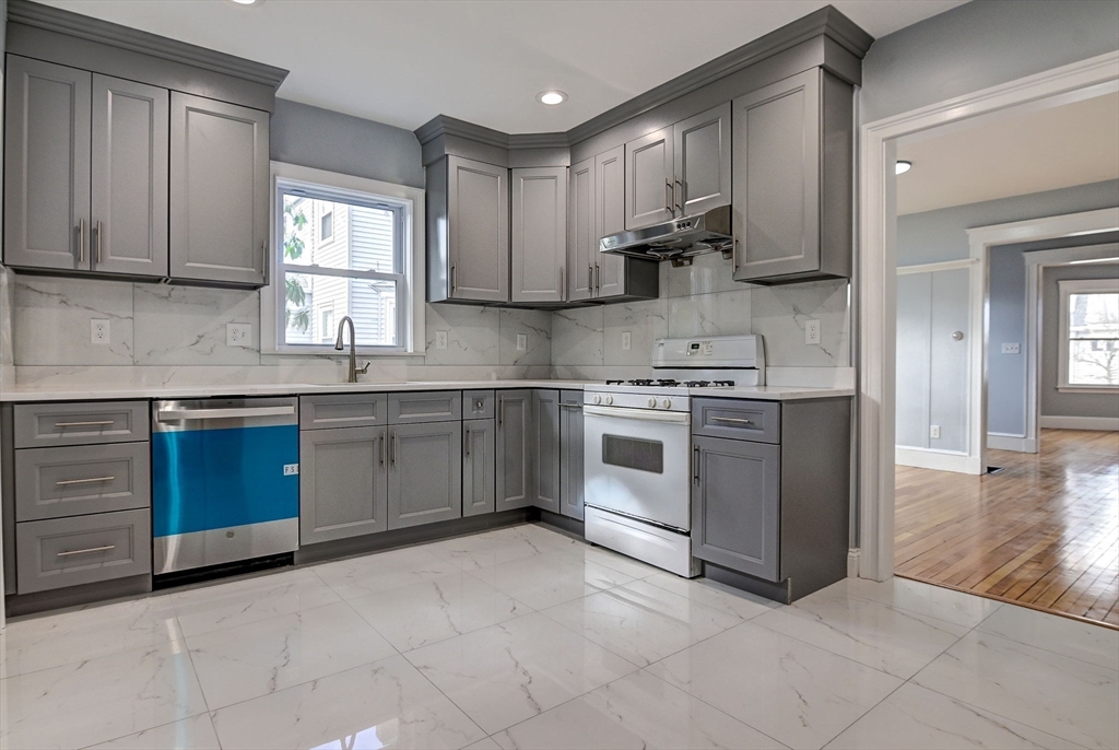 77 Rawson Rd # 77
