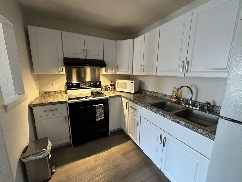 7 Park Ave # 53