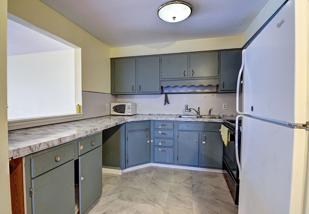 45 Oval Rd # 32