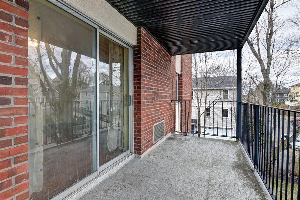 45 Oval Rd # 32