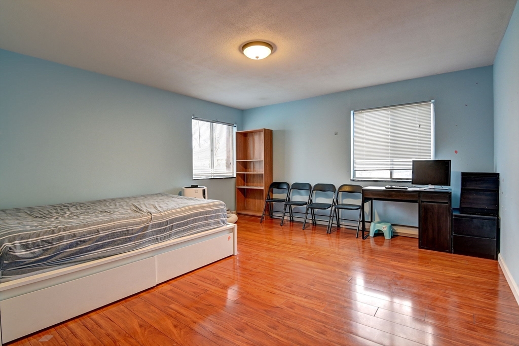 45 Oval Rd # 32
