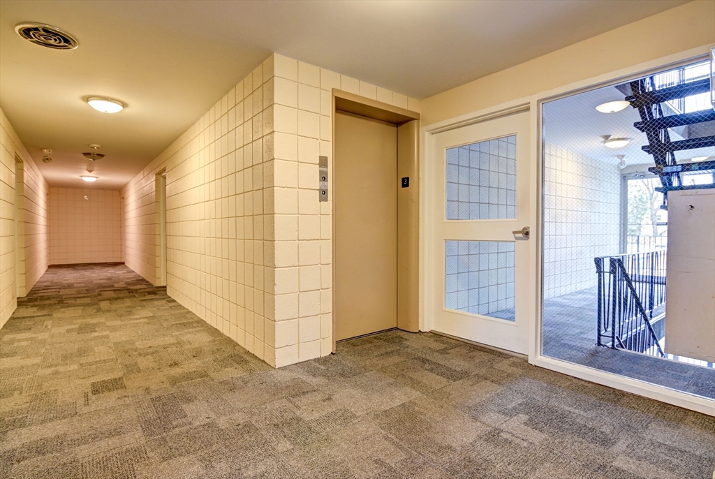 45 Oval Rd # 32