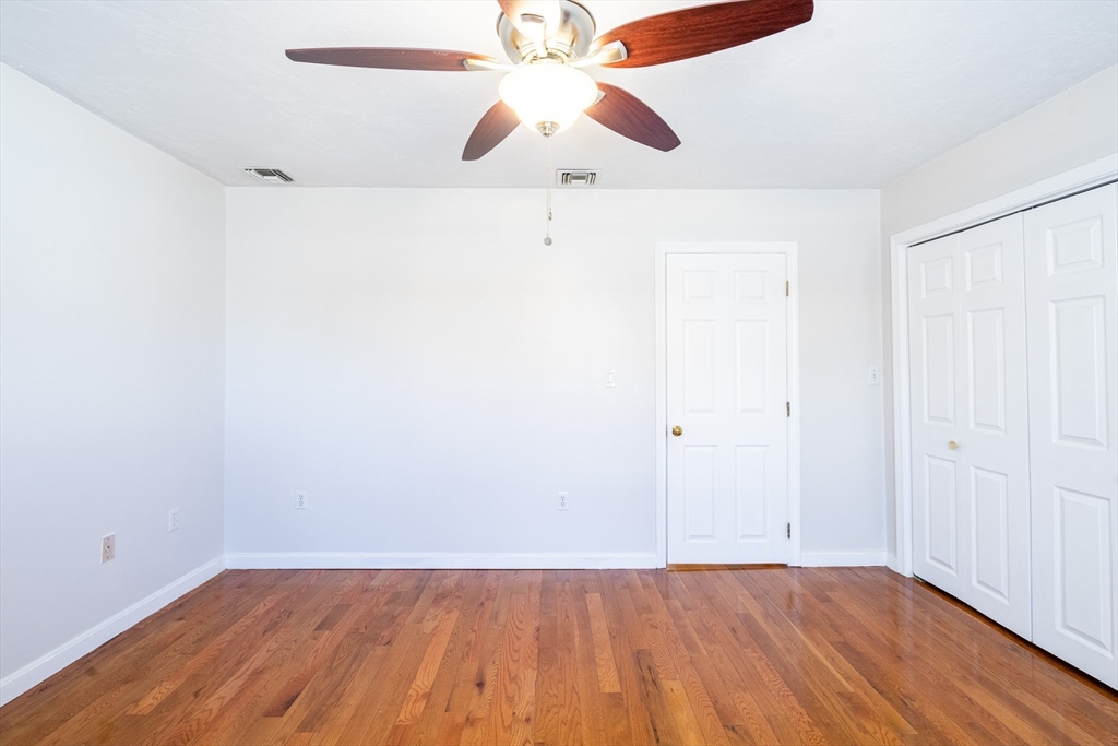 53 S Walnut St # 3