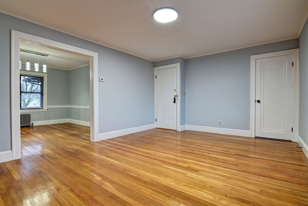 22 Weston Ave # 3