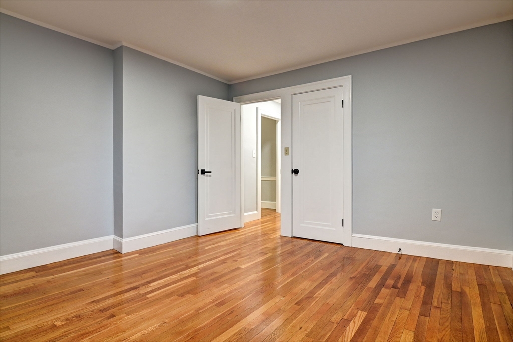 22 Weston Ave # 3