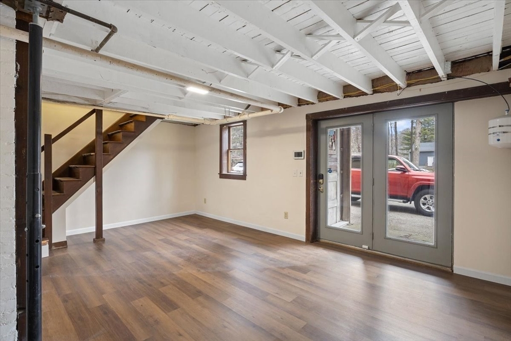 277 Central St