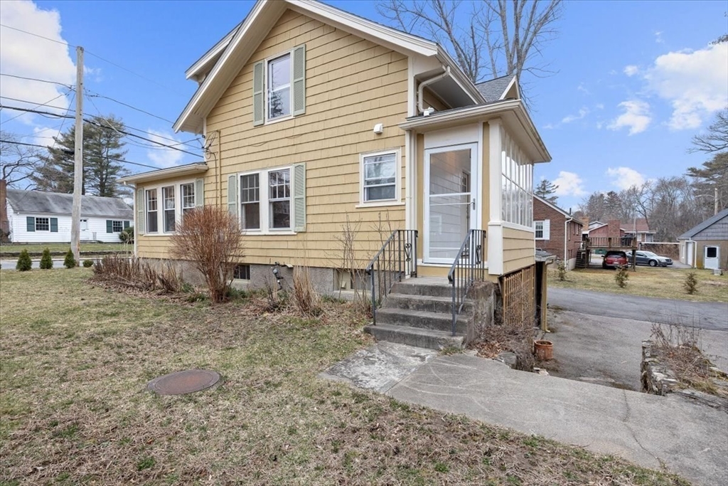 277 Central St