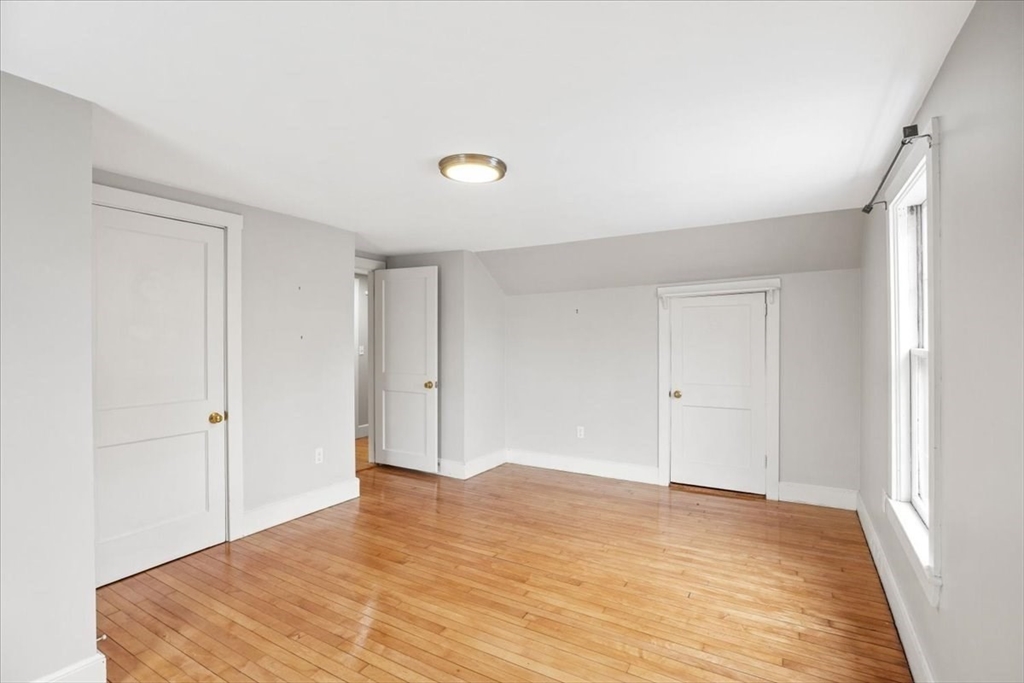 277 Central St