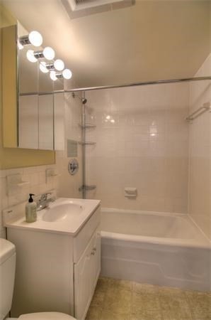 1025 Hancock St # 8C