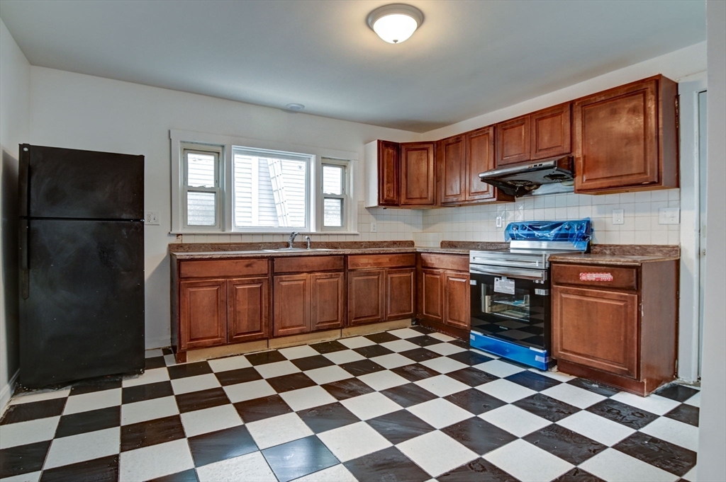 49 Bartlett St # 49