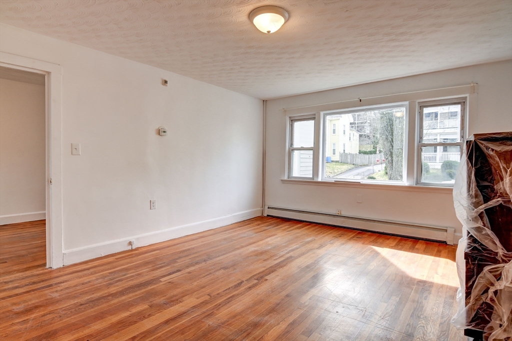 49 Bartlett St # 49