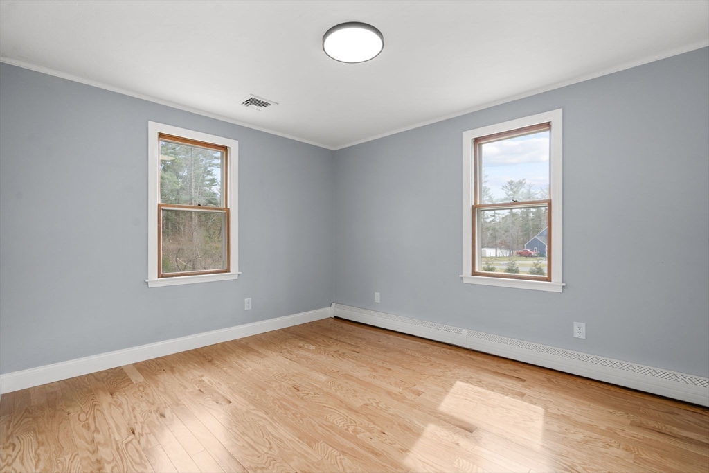 10 Crescent Ave