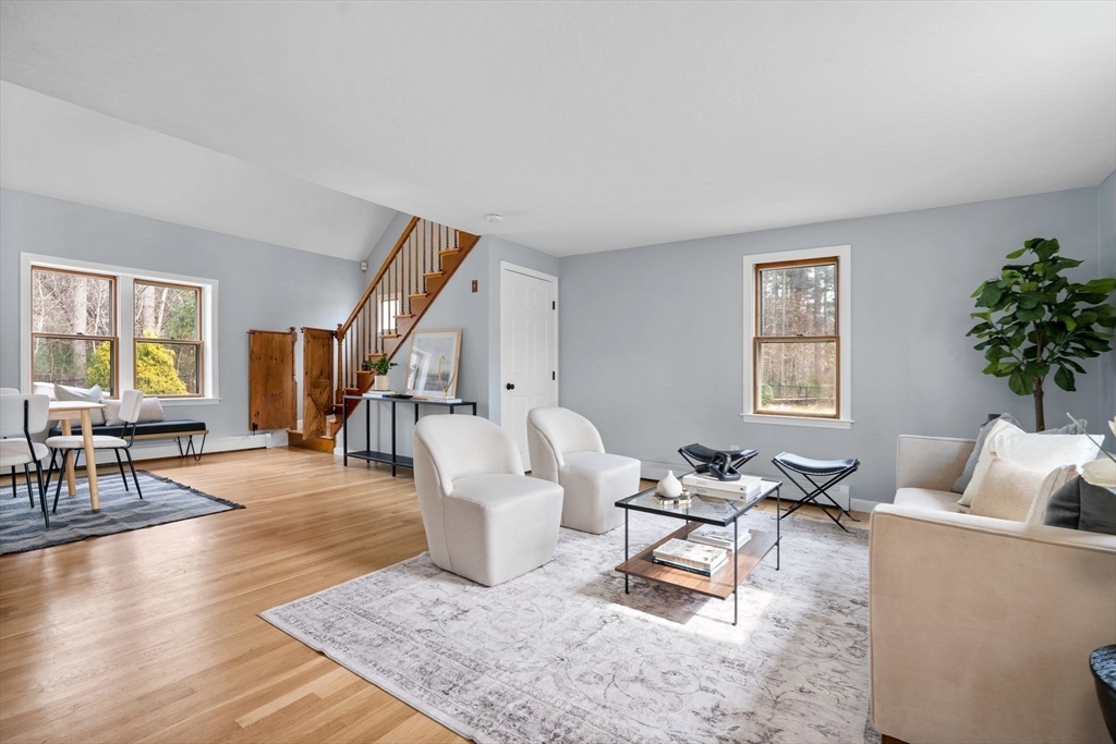 10 Crescent Ave