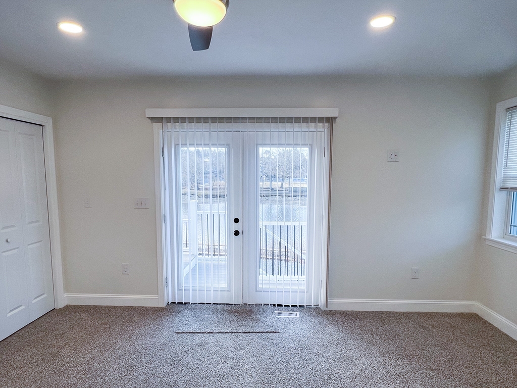 194 Commercial St Unit: SF