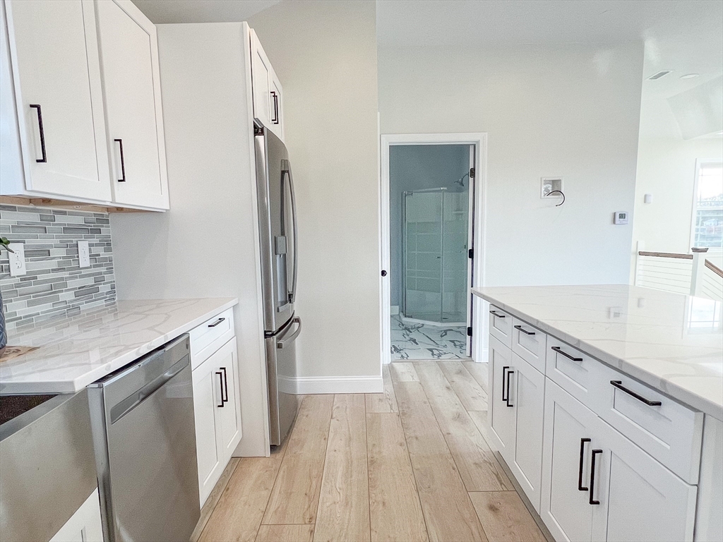 194 Commercial St Unit: SF